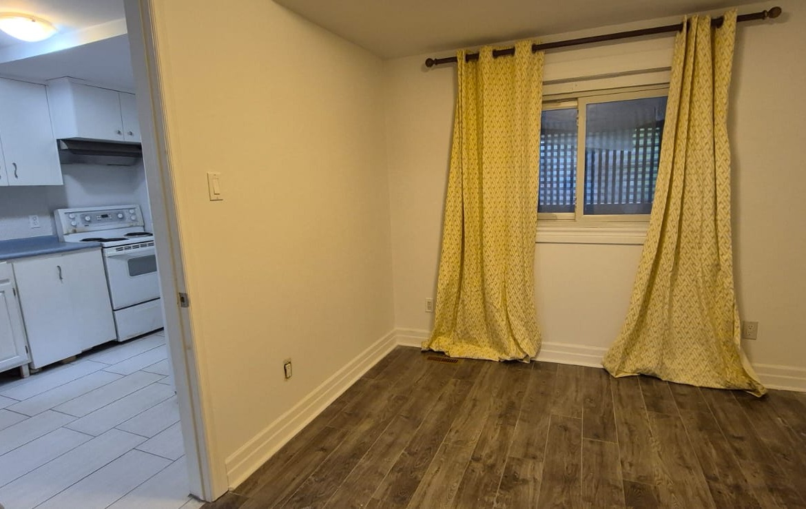 1-Bedroom Main Floor with Parking –Richmond Hill