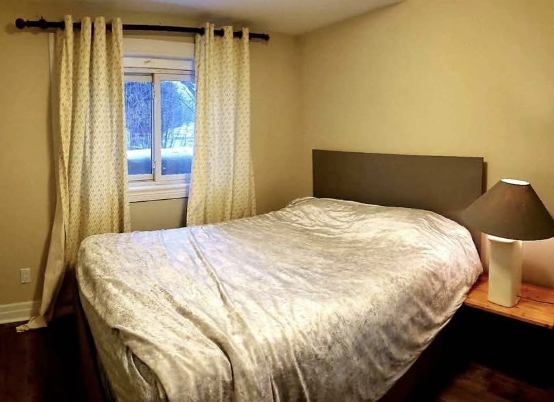1-Bedroom Main Floor with Parking –Richmond Hill