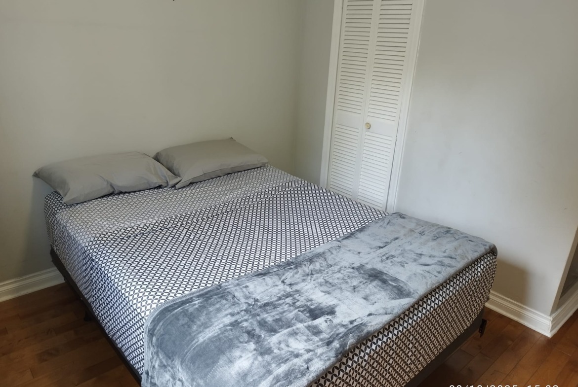 Spacious 5-Bedroom Entire Semi-Detached Home for Rent – Richmond Hill