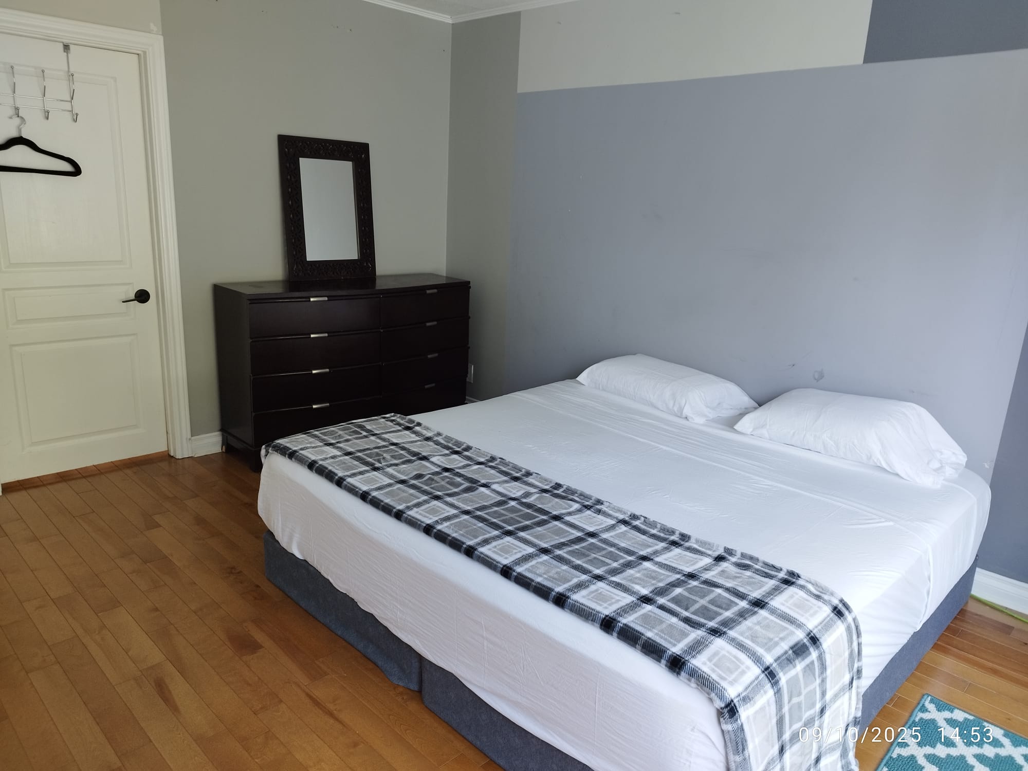IMG-20250928-WA0075 Spacious 5-Bedroom Entire Semi-Detached Home for Rent – Richmond Hill