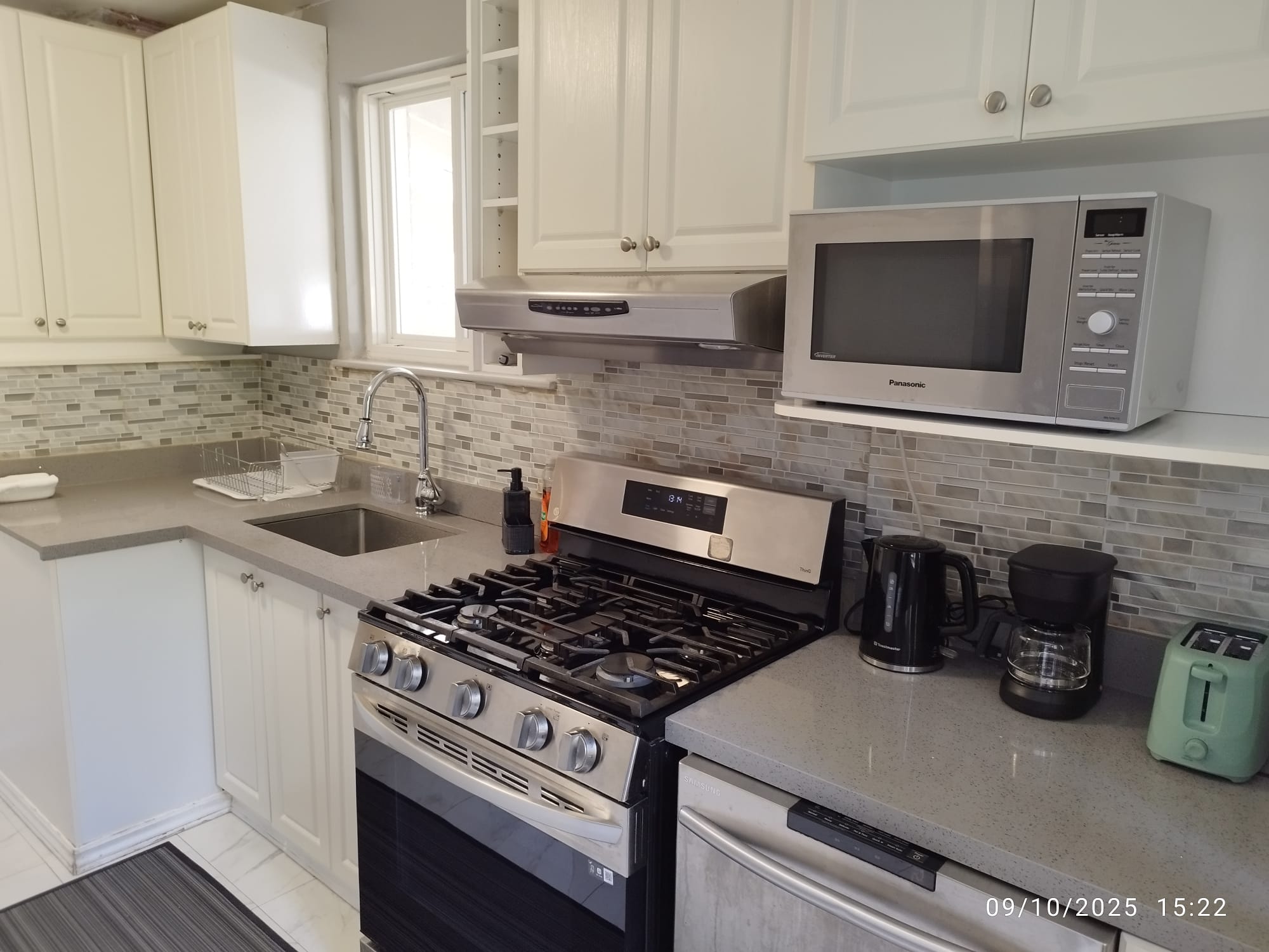 IMG-20250928-WA0084 Spacious 5-Bedroom Entire Semi-Detached Home for Rent – Richmond Hill