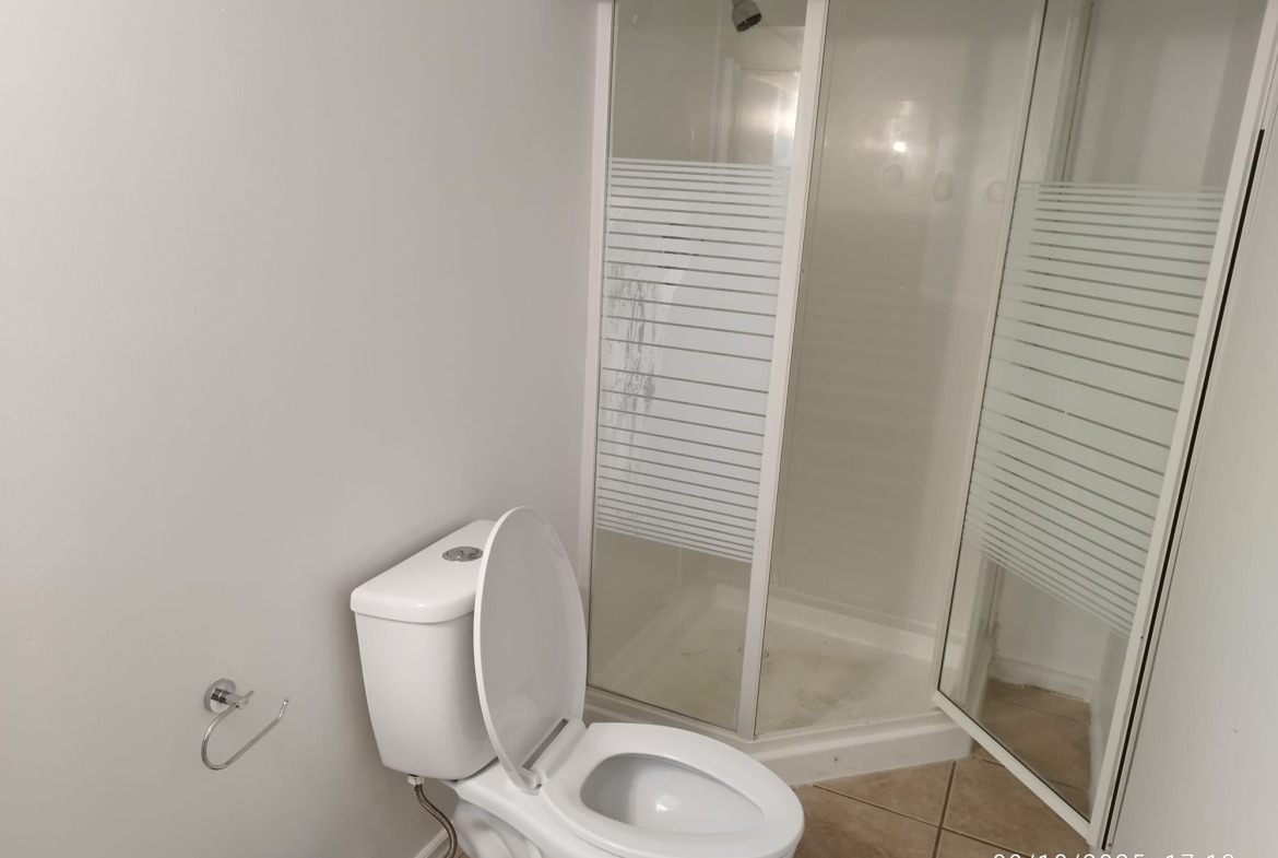 Spacious 5-Bedroom Entire Semi-Detached Home for Rent – Richmond Hill