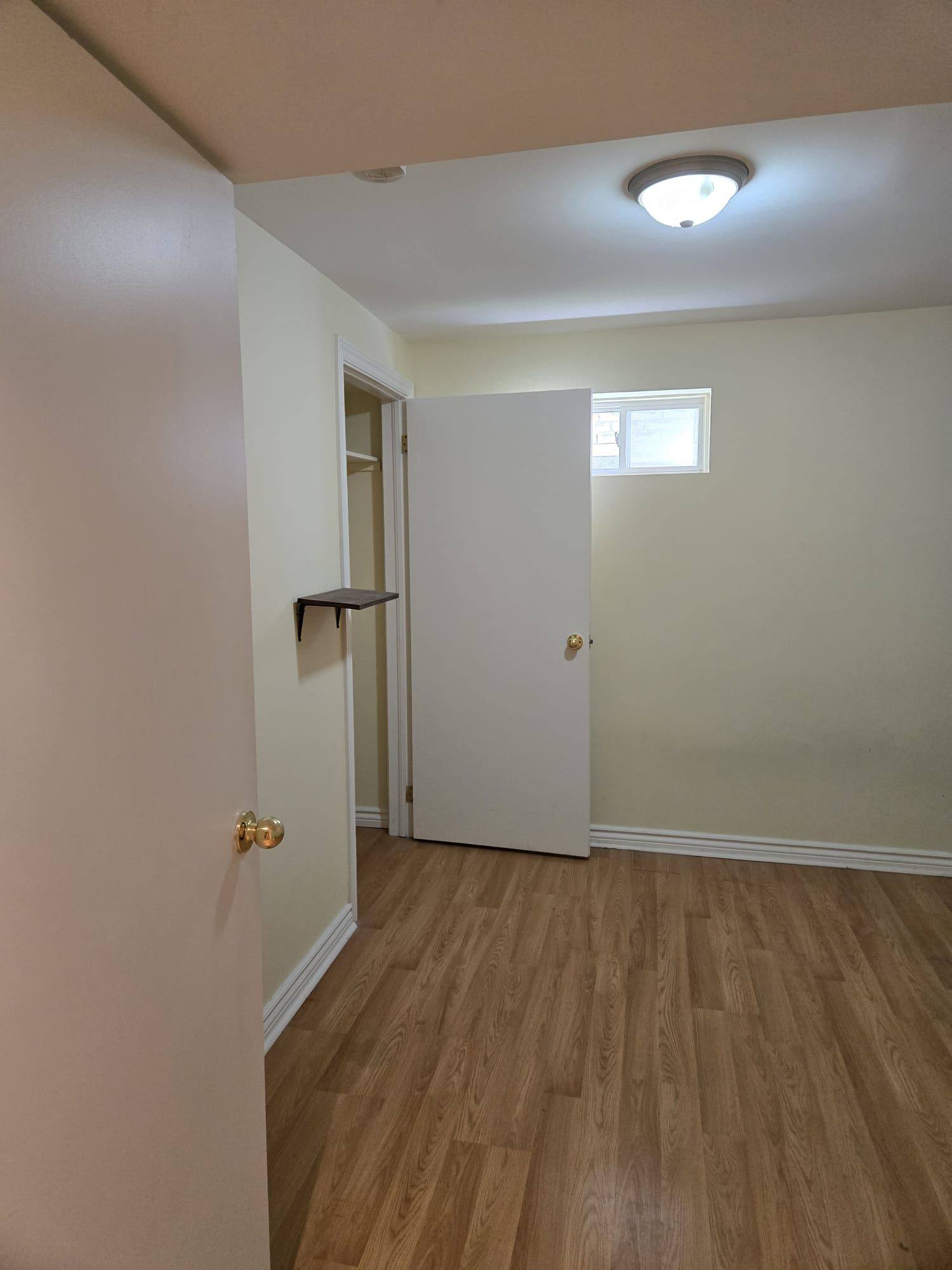 IMG-20250928-WA0102 1-Bedroom Walkout Basement with Parking – Pico Crescent, Thornhill