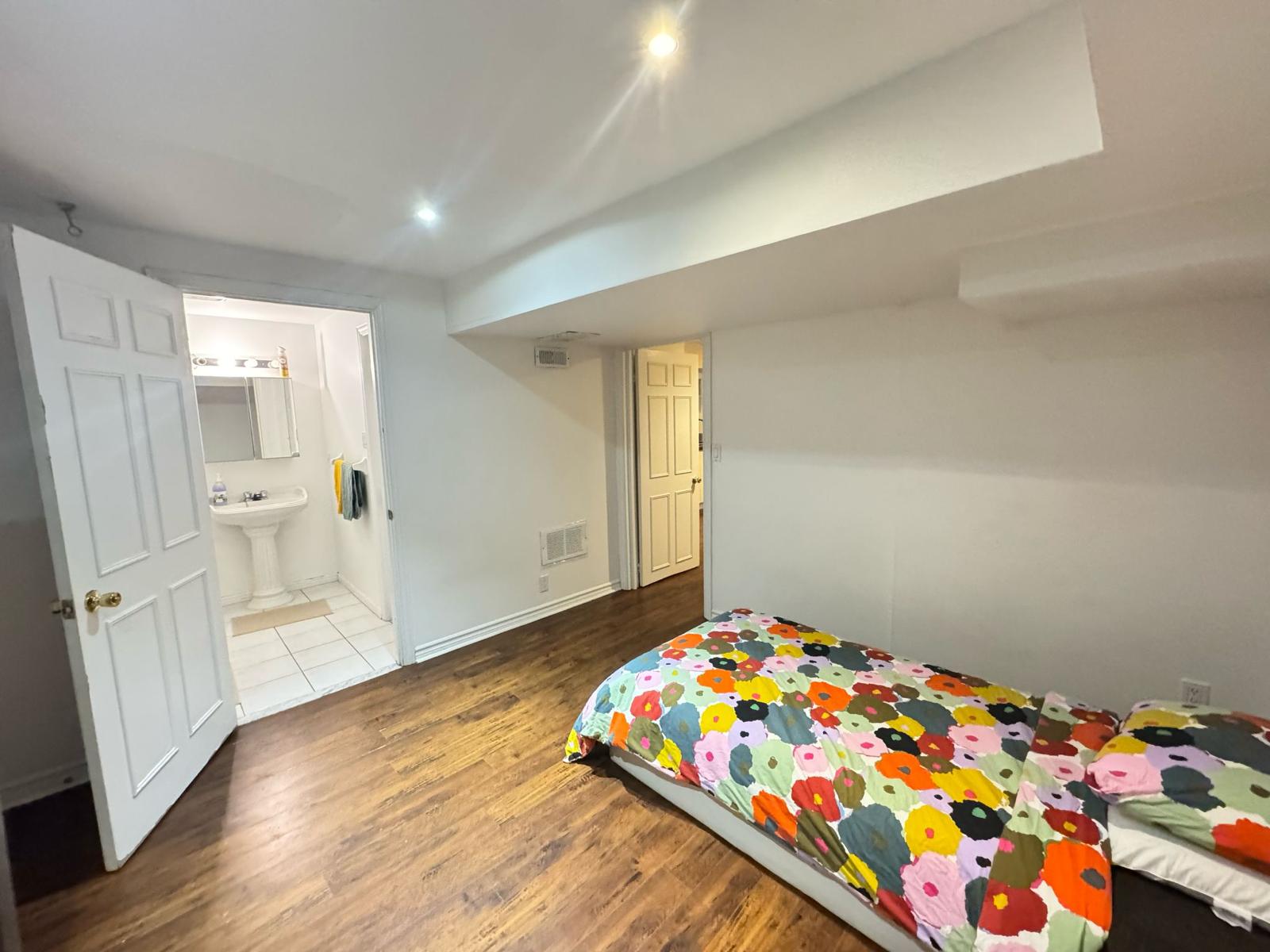 IMG-20251004-WA0013 2-Bedroom Basement Apartment with Parking – Thornhill