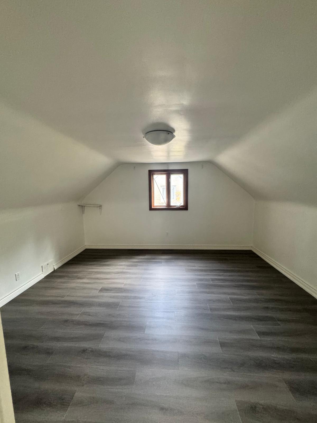 IMG-20251021-WA0023 Fully Renovated 4-Bedroom Townhouse for Rent – North York