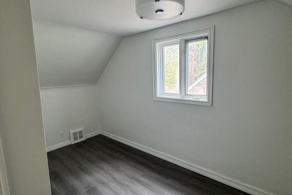 Fully Renovated 4-Bedroom Townhouse for Rent – North York