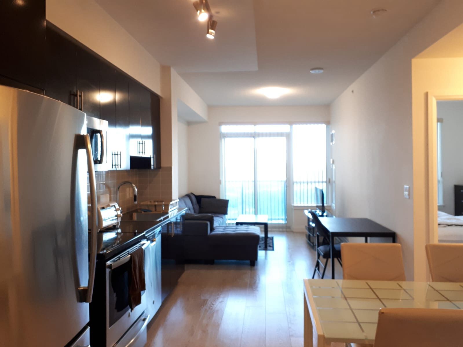 WhatsApp Image 2025-07-21 at 11.38.00_13471eee 1-Bedroom Condo with Parking – World on Yonge, Thornhill