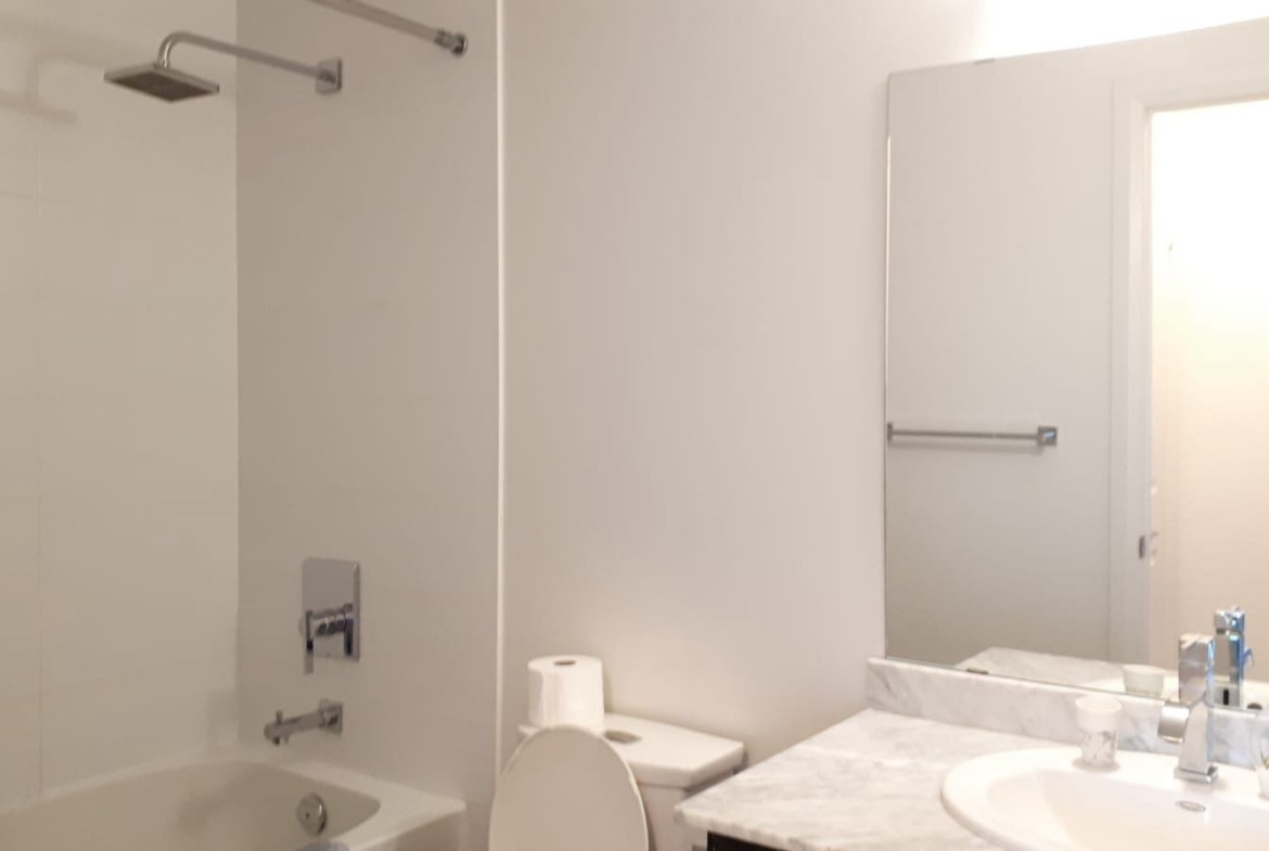 1-Bedroom Condo with Parking – World on Yonge,  Thornhill