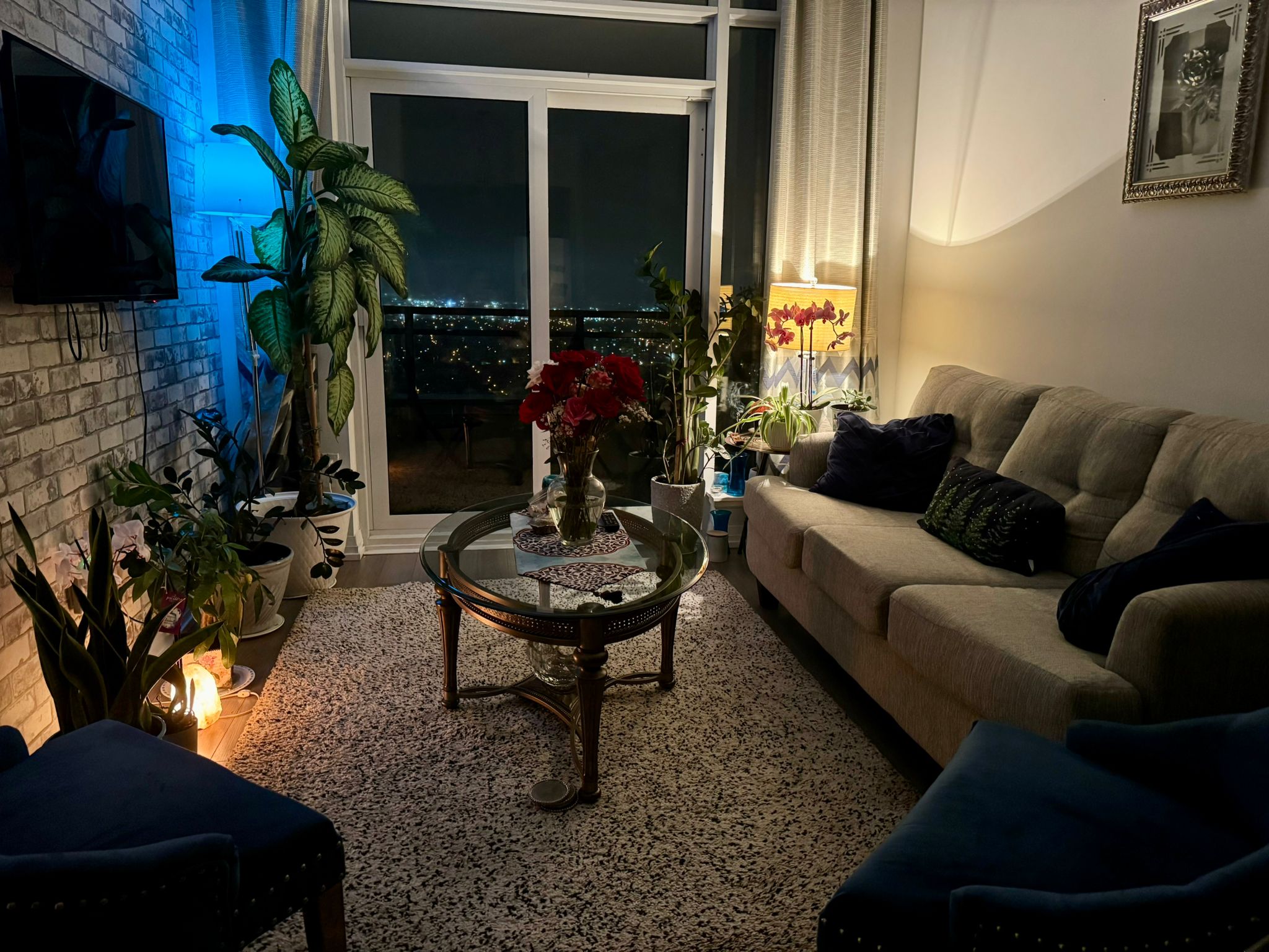 WhatsApp Image 2025-11-24 at 20.20.20 (4) 2-Bedroom Condo for Rent – 55 Ann O’Reilly Rd, North York