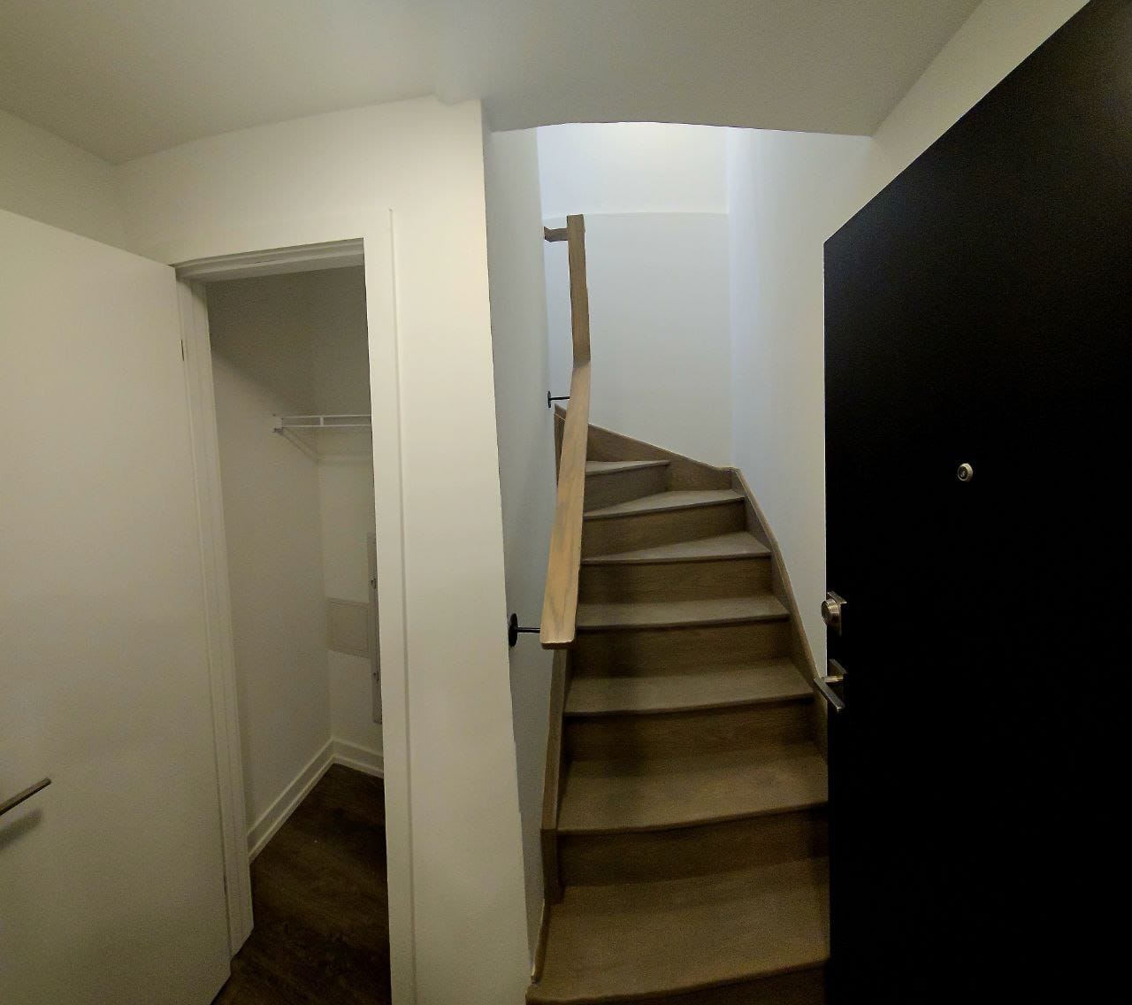WhatsApp Image 2026-09-03 at 22.34.39 (3) 2-Bedroom Townhouse for Rent – North York