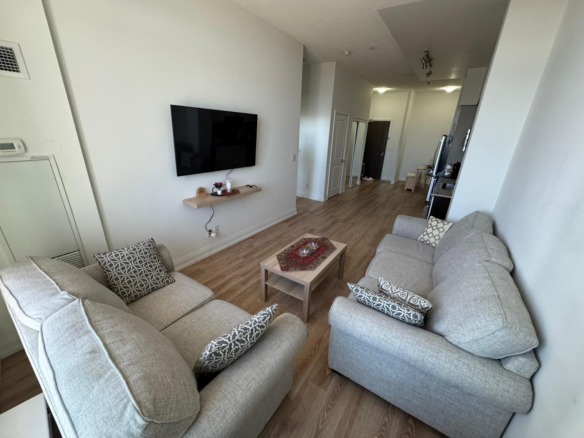 Fully Furnished 1+1 Bedroom Condo for Rent – World on Yonge, Thornhill