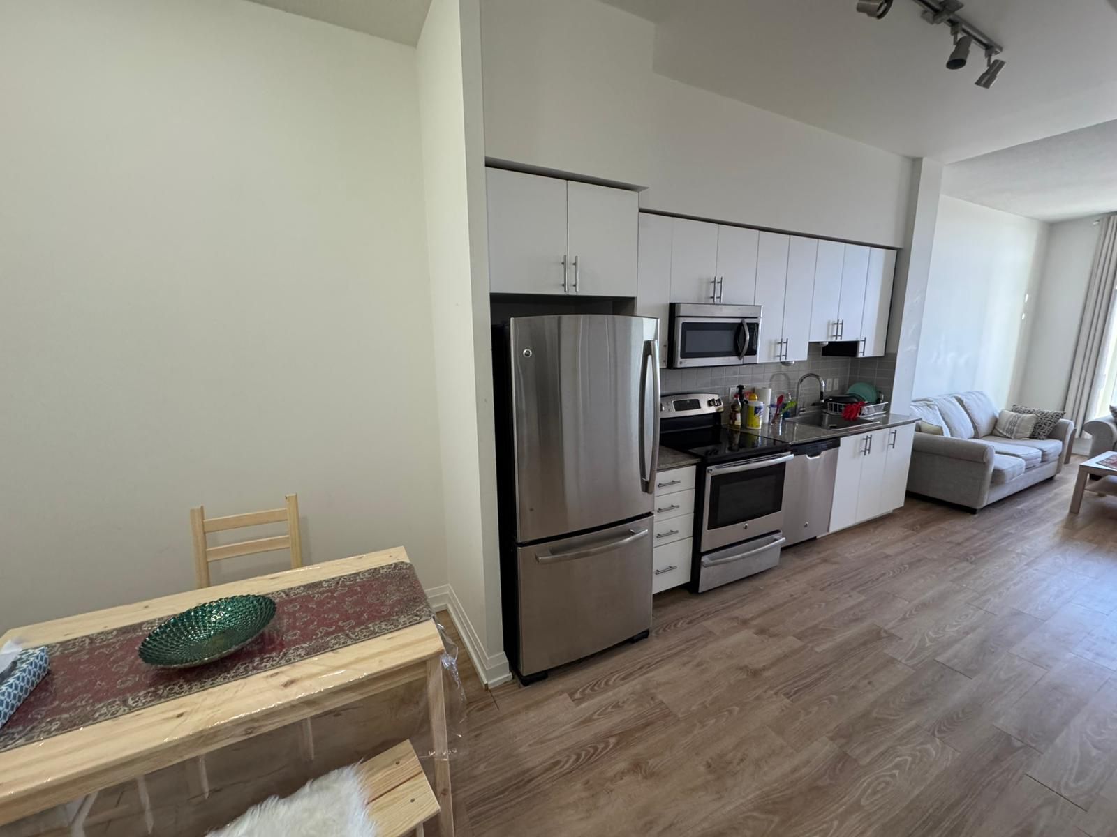 Fully Furnished 1+1 Bedroom Condo for Rent – World on Yonge, Thornhill