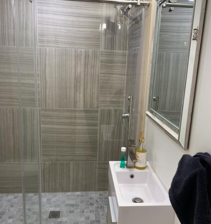 Fully Furnished Bachelor Basement for Rent – Leslie & Davis, Newmarket