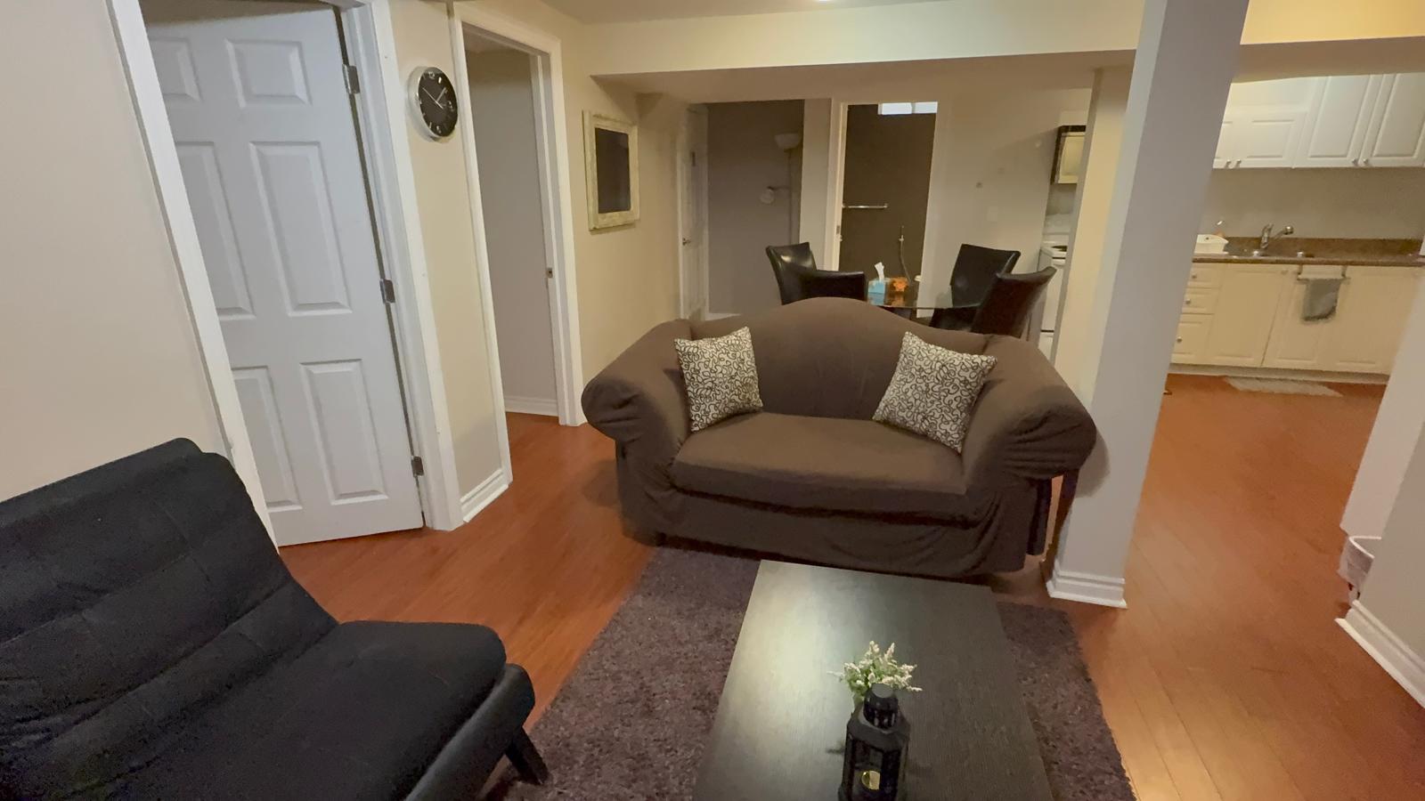2-Bedroom Furnished Basement for Rent – Oak Ridges, Richmond Hill