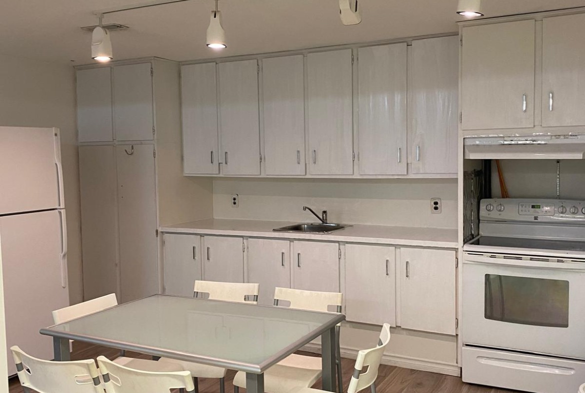Fully Furnished 2-Bedroom Basement for Rent – North York